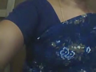 Marriageable इंडियन काकी दिखा ब्रेस्ट्स