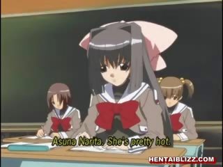 Pleasant hentai dostane spútané reťazou a šľahaný ťažký